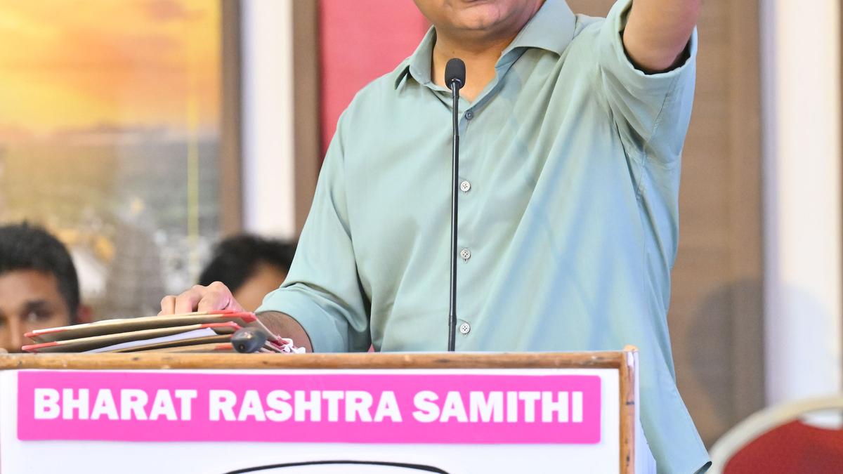 KTR urges BRS cadre to intensify fight against Congress rule 